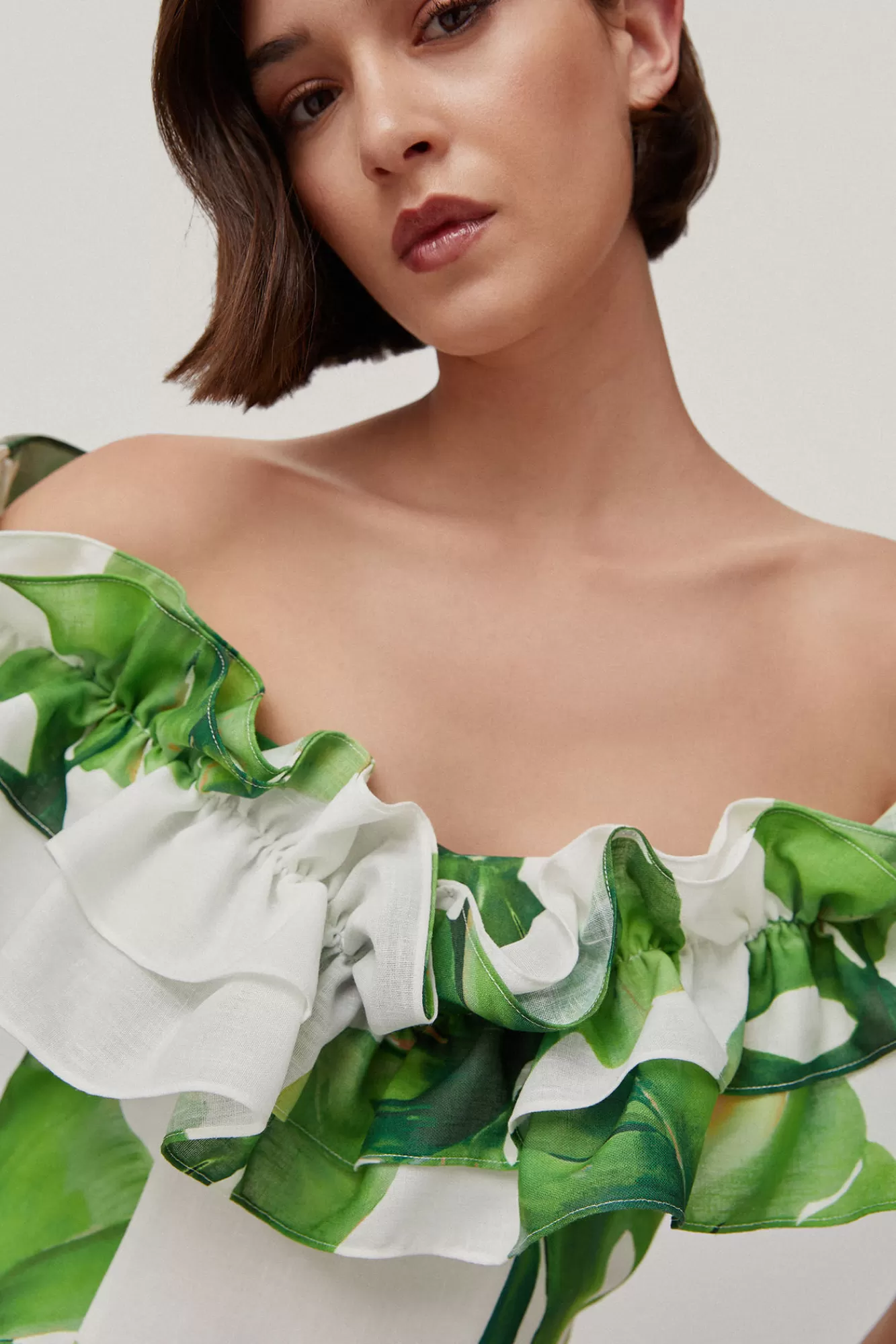 Sale TFP by Tamara Falcó Cristina. Top Off Shoulders Con Volantes Green