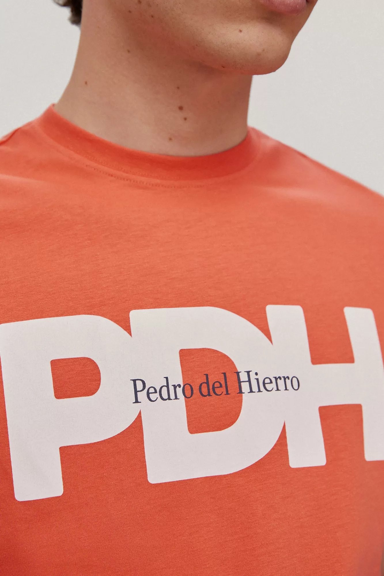 Best Pedro del Hierro Logo T-Shirt Red