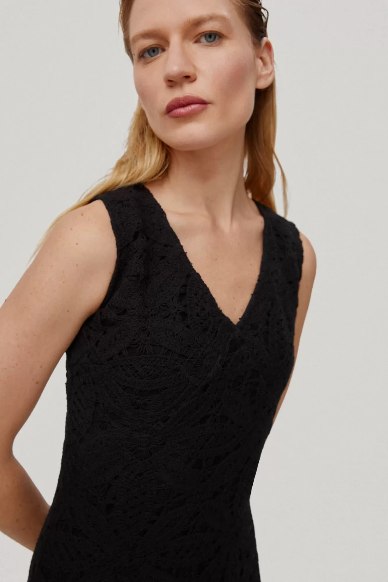 Store Pedro del Hierro Midi Dress With Crochet Straps, V-Neck And A-Line Skirt Black