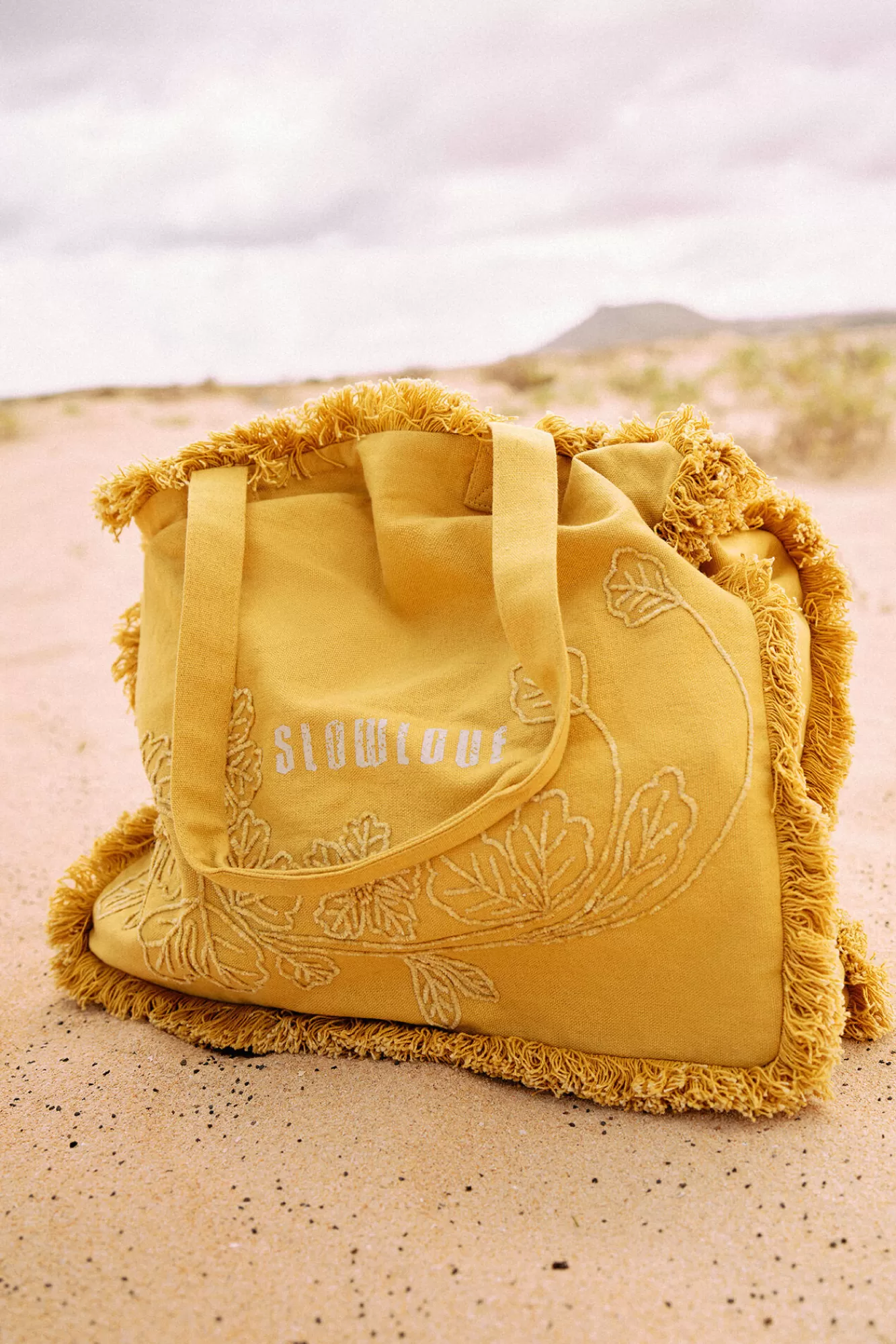 Discount Slowlove Shopper With Frayed Floral Embroidery Gold