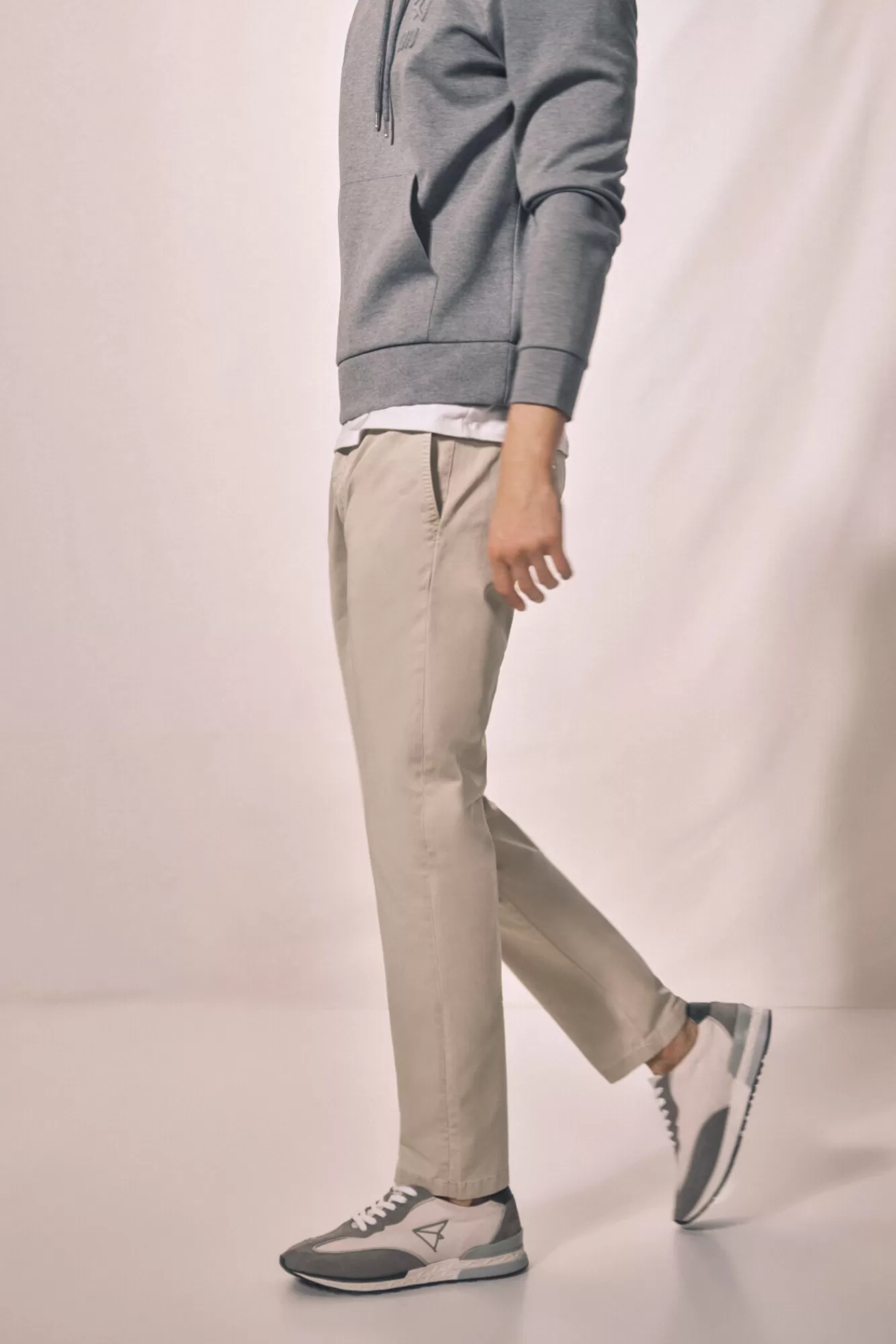 Outlet Ooto Slim Fit Chinos With Elasticated Waistband Beige